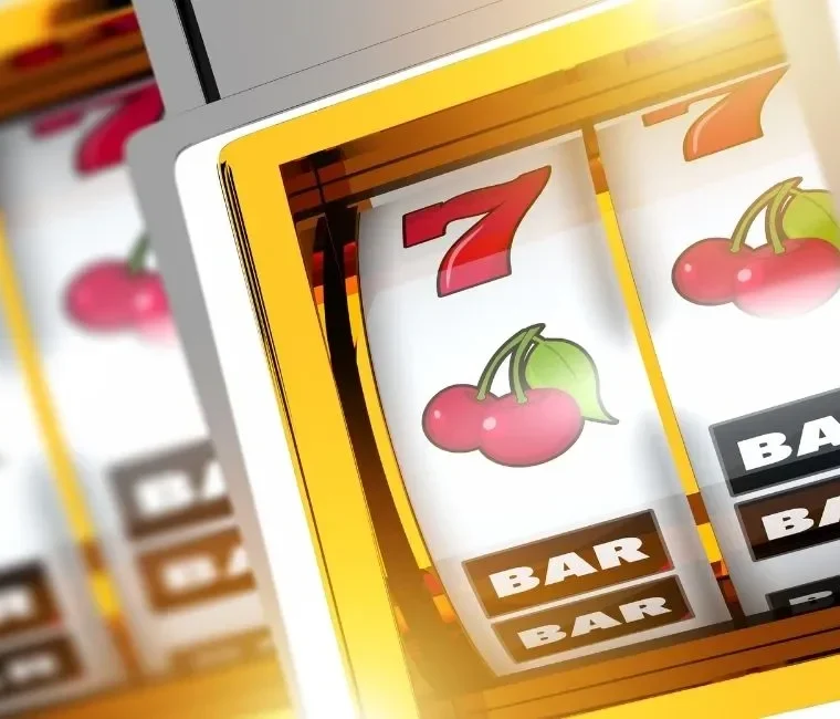 老虎機轉輪符號示意圖，顯示經典水果與 BAR 組合