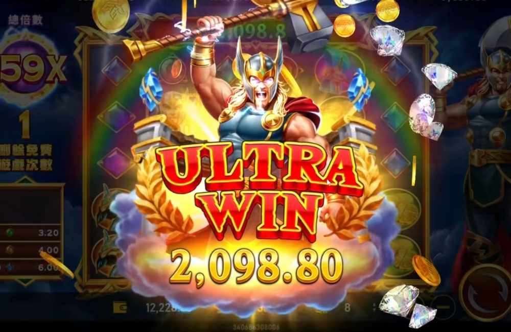 雷神之鎚2老虎機ULTRA WIN畫面，高額獎金爆發與雷神角色